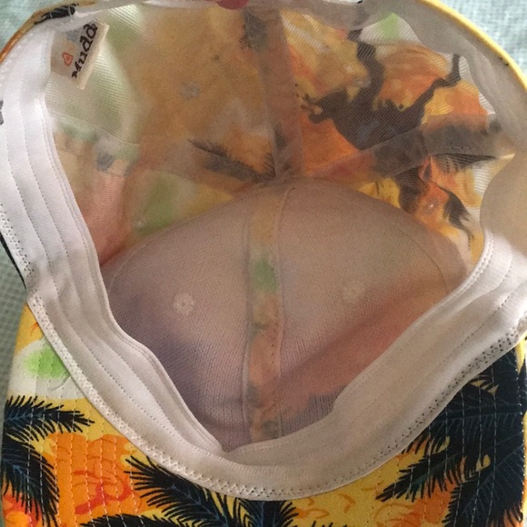 Hawaiian snapback hat - Picture 3 of 3